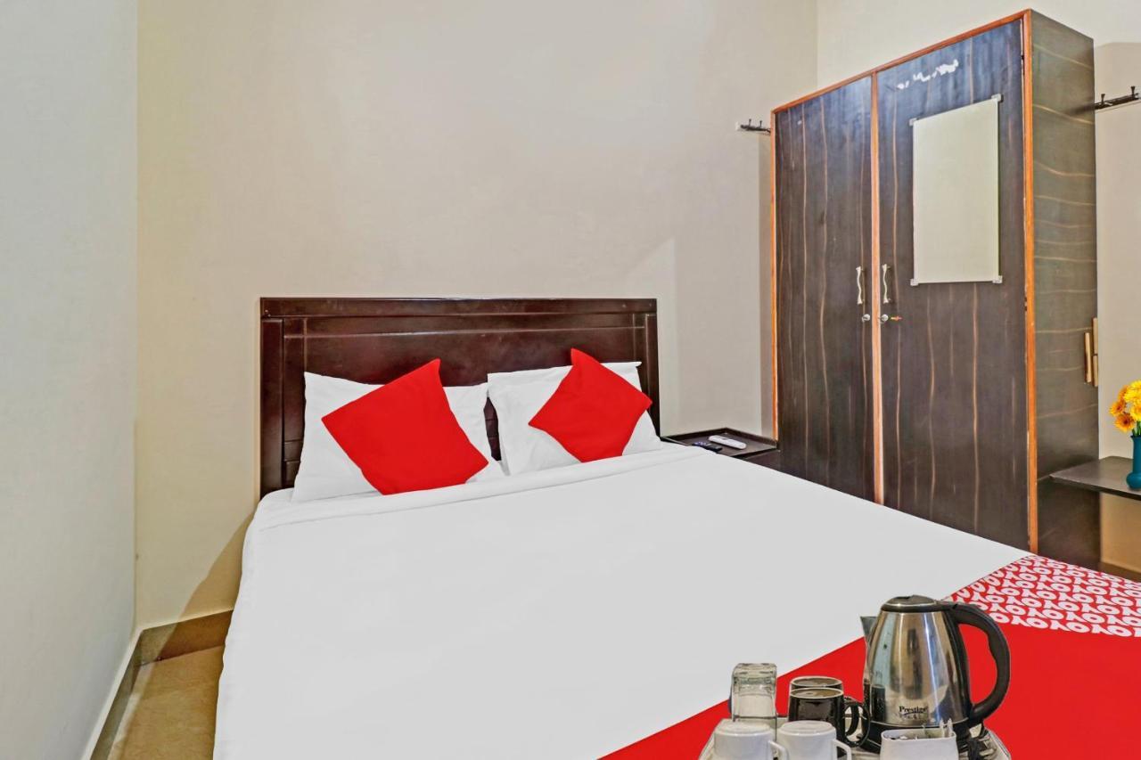 העיר בנגלור Hotel O Mn Residency Near Ragigudda Sri Prasanna Anjaneyaswamy Temple מראה חיצוני תמונה