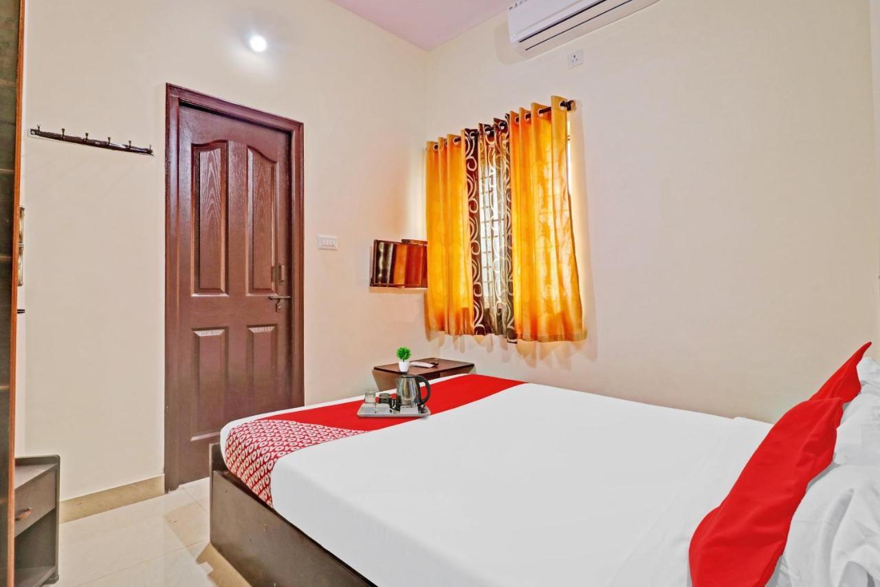 העיר בנגלור Hotel O Mn Residency Near Ragigudda Sri Prasanna Anjaneyaswamy Temple מראה חיצוני תמונה